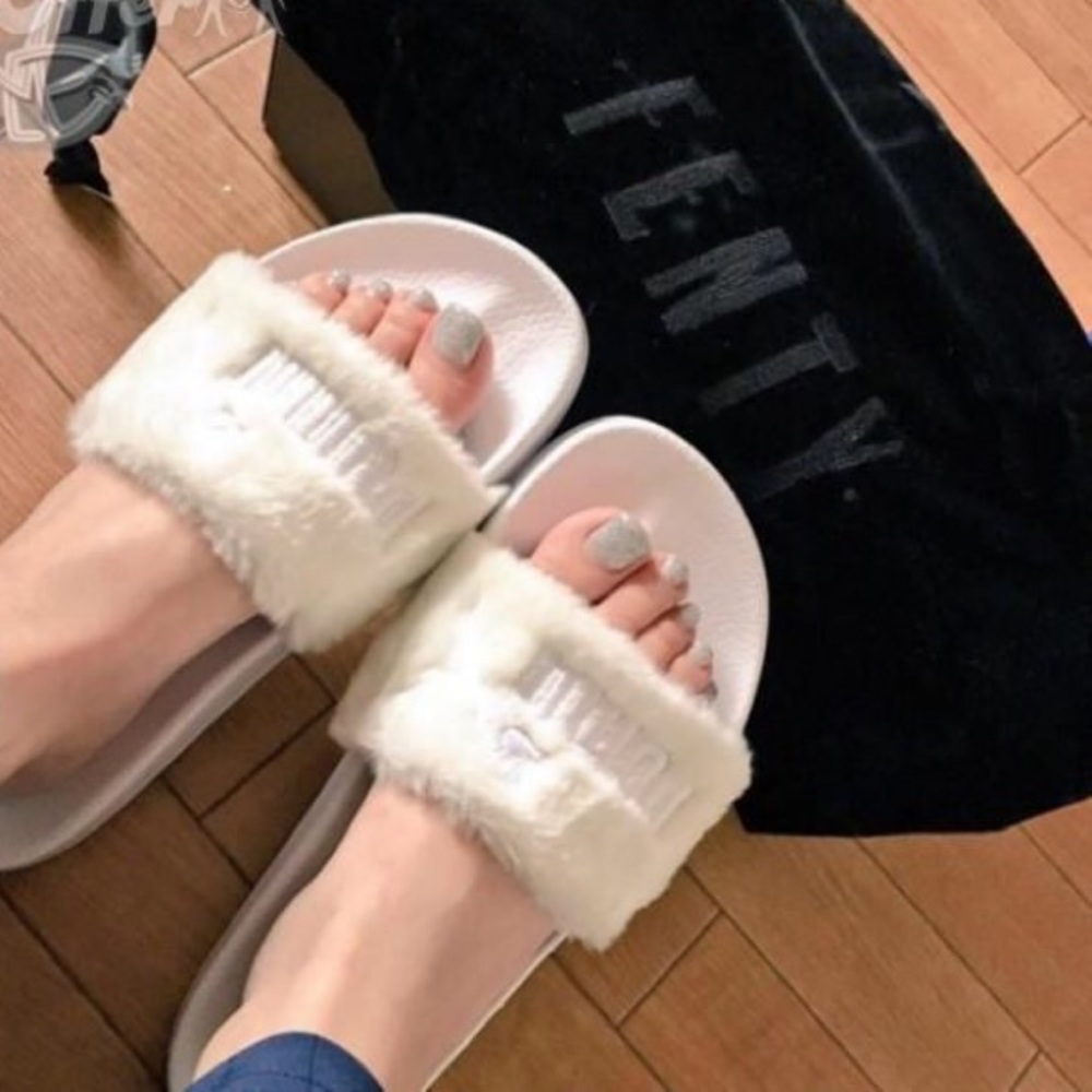 Puma Fenty Slides✨